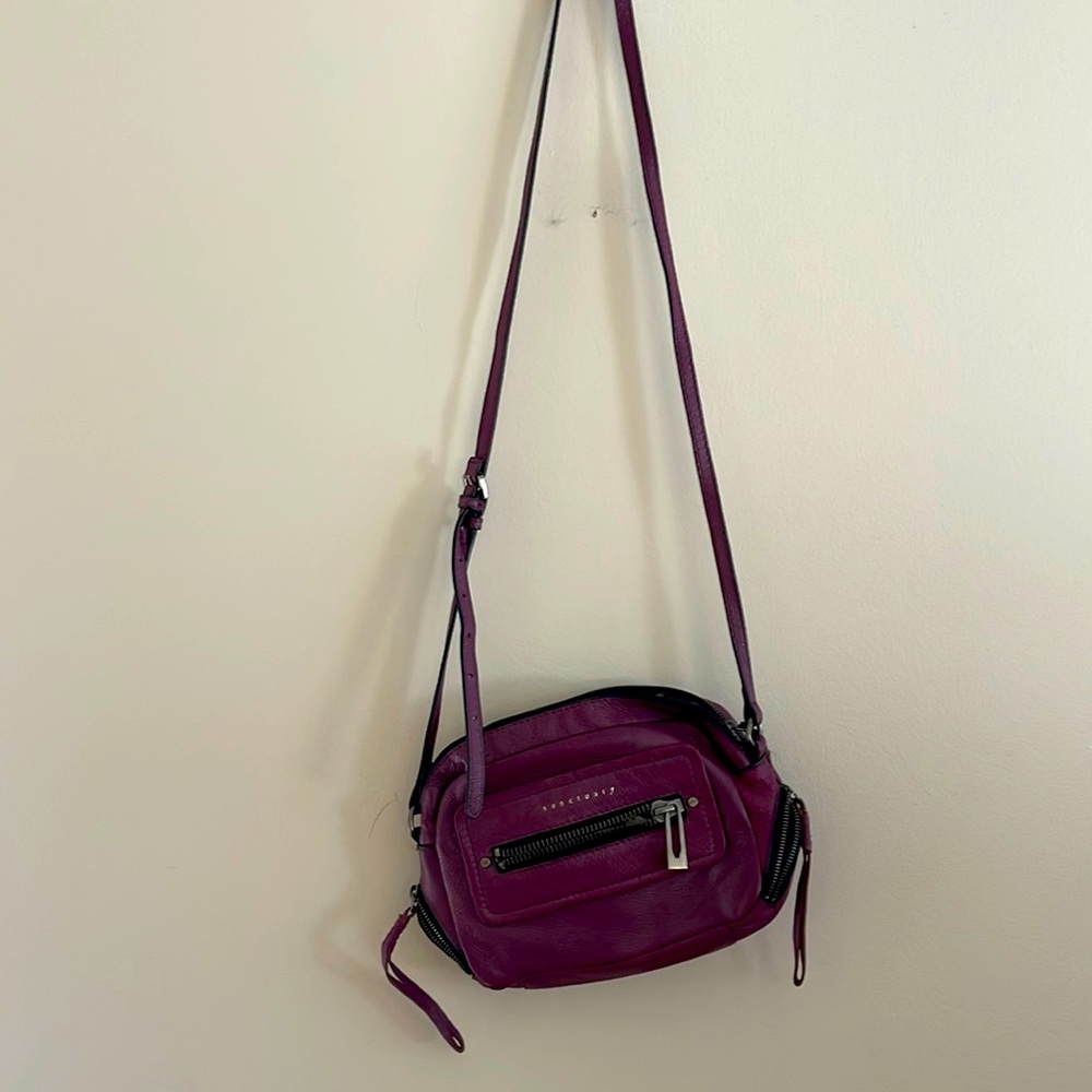 Sanctuary cross body purse, adjustable strap, purple/red color